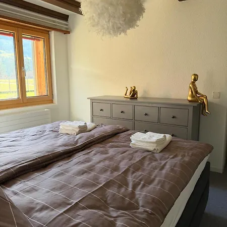Lavida Peak Mountain Retreat Frutigen & Adelboden, Free Parking Apartment Wengi bei Frutigen
