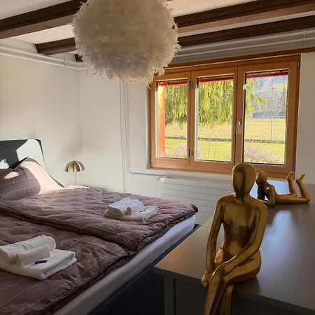 Lavida Peak Mountain Retreat Frutigen & Adelboden, Free Parking Apartment *